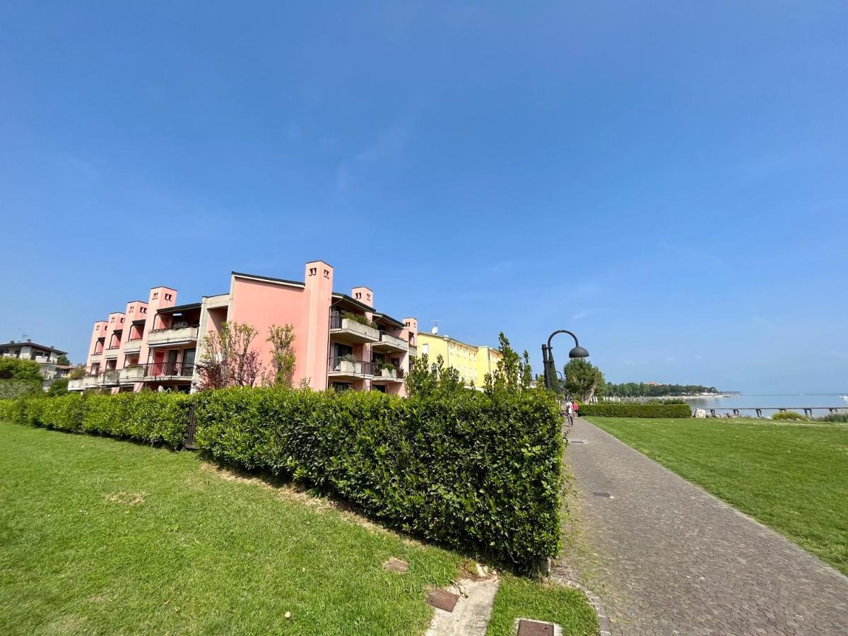 سيرمِيوني Residence Virgilio المظهر الخارجي الصورة